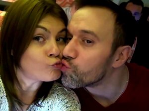 Sexo amateur alemán en vacaciones, follado en la ducha