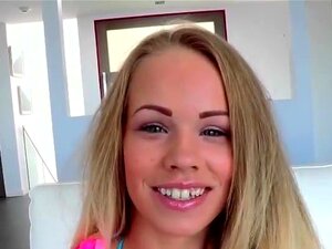 La linda Britney, fresca en el sexo interracial, la linda Britney, se