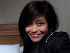 ASIANSEXDIARY Pequeña filipina recibe una polla y un relleno cremoso