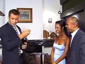 Pareja coquin fait cracher une bite