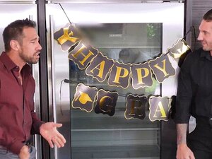 Jada y Danni intercambian padrastros para complacer sus vergas