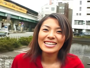 Sé testigo del atractivo seductor de Reika, una exhibicionista