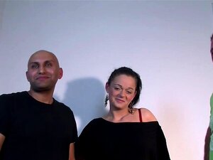 Pareja alemana real en su primer casting de trío con un extraño