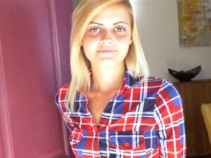 Linda tragando pollas en porno POV por primera vez. Linda tragapollas