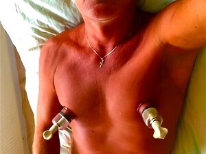 UltimateSlut Christophe ORGASMO DE AGRANDAMIENTO DEL PEZÓN