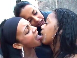 Spit Freaks