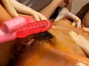 TODO PASE JAPONÉS - La preciosa Rika Sakurai con una boca llena de