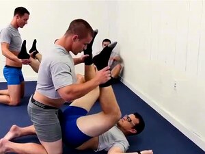 Hombres irlandeses heteros con grandes pollas gay xxx escuché que los