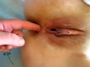 Dedos anales caseros