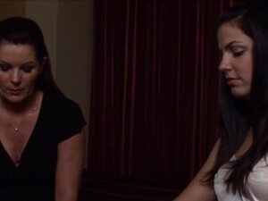 Increíbles estrellas porno Magdalene St. Michaels, Bobbi Starr en la