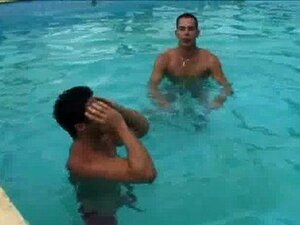 Andre y Ricardo follan gay latinos porno