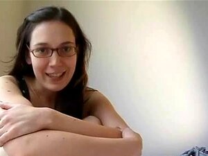 Sexy hottie follada salvaje en una vagina peluda