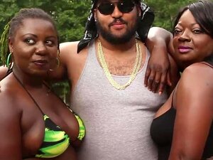 SuperHotFilms: Cali Kastro recibe doble chocolate afuera de Lisa