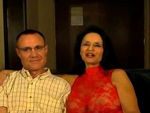 Un regalo para mi esposa, una polla fresca - Un regalo para mi esposa