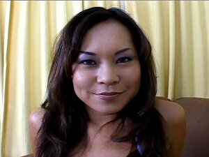 Chica japonesa caliente exprime cargas de semen