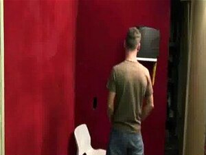 Porno hardcore gay de gloryhole y pajas gay sucias 12