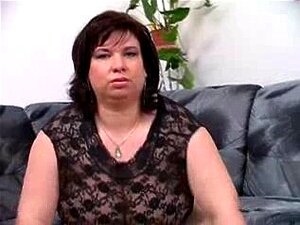 Una madura BBW cachonda se hace correr