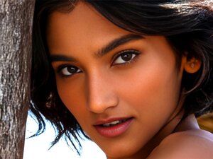 India MILF belleza al aire libre striptease