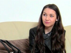 Chica rusa en primer casting, linda rusa en primer casting con nuestra