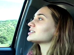 Linda de 18 años follada en una audición POV