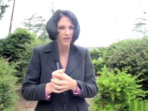 La estrella porno más caliente Roxanne Hall en un increíble video