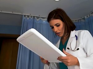VR BANGERS soñando con un doctor con creampie