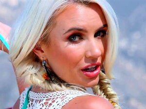 Twisyts - Crystal Clark Kendra James