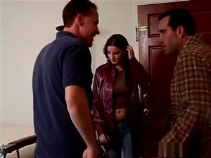 La estrella porno cachonda Hailey Starr en una loca escena de