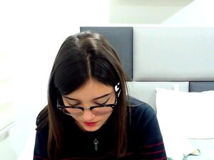 Linda se masturba en cámara porno amateur gratis