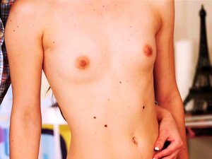 Sesión de pintura desnuda se convierte en trío