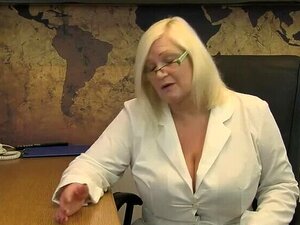 LACEYSTARR - Lacey conoce a Pascal