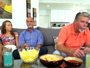 La estrella porno cachonda Liza Rowe en Incredible Oldie, película