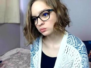 Chica de axila peluda en webcam spank2