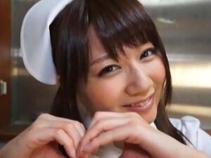 Chica japonesa exótica Yurika Miyaji en la escena más caliente de
