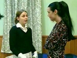 Misty Mundae - Escena lésbica de vampiro