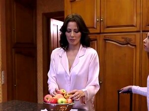 Ama de casa madrastra me gustaría follar mi coño perforada en un par