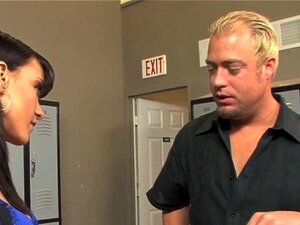 Sexo anal increíblemente caliente. Dedos lindos metiéndose la polla