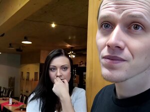 HUNT4K. Hunter está buscando sexo increíble por dinero en