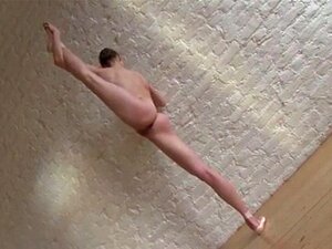 Bailarina desnuda. Bailarina desnuda