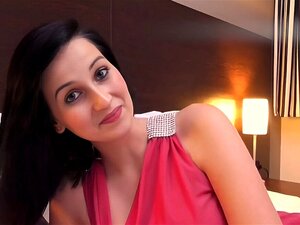 Belleza intenta porno, conmocionada por un gran facial