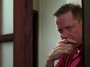 NO FOLLES A MI hijastra - Charlotte Cross se limpia las tuberías de