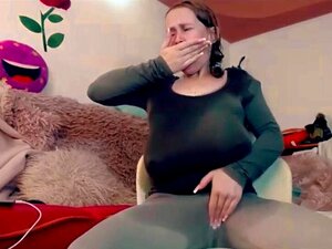 Hermosas tetas enormes embarazadas sexy barriga meando squirting