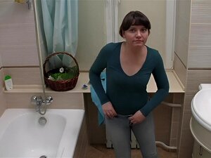 Solo chica se masturba en la ducha