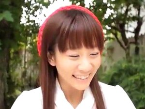 La fabulosa japonesa Yuri Shinomiya en una mamada exótica, video JAV