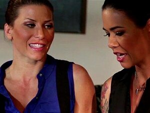 MILF asiática de corazón dulce tribbing y lamida de pies