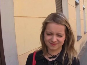 Dirty Flix - Alena - ¡Una chica de ojos azules, tímida pero