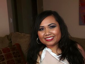 La grasa oriental amateur obtiene doble relleno por 2 schlongs